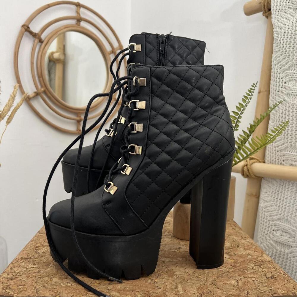 Bumper Quilted Lug Sole Platform Boots